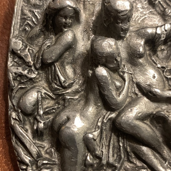 HUGE BOLD EDWARDIAN CAST METAL BELT BUCKLE LEDA AND THE SWAN MYTHOLOGICAL - Picture 3 of 12